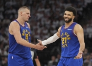  穆雷重返赛场，重要助攻首场状态出色，西班牙队观众沸腾！赢得满堂喝彩