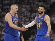  穆雷重返赛场，重要助攻首场状态出色，西班牙队观众沸腾！赢得满堂喝彩